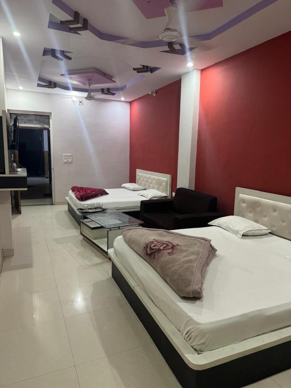 Hotel Aapno Shyam And Restaurant Khātu Zewnętrze zdjęcie