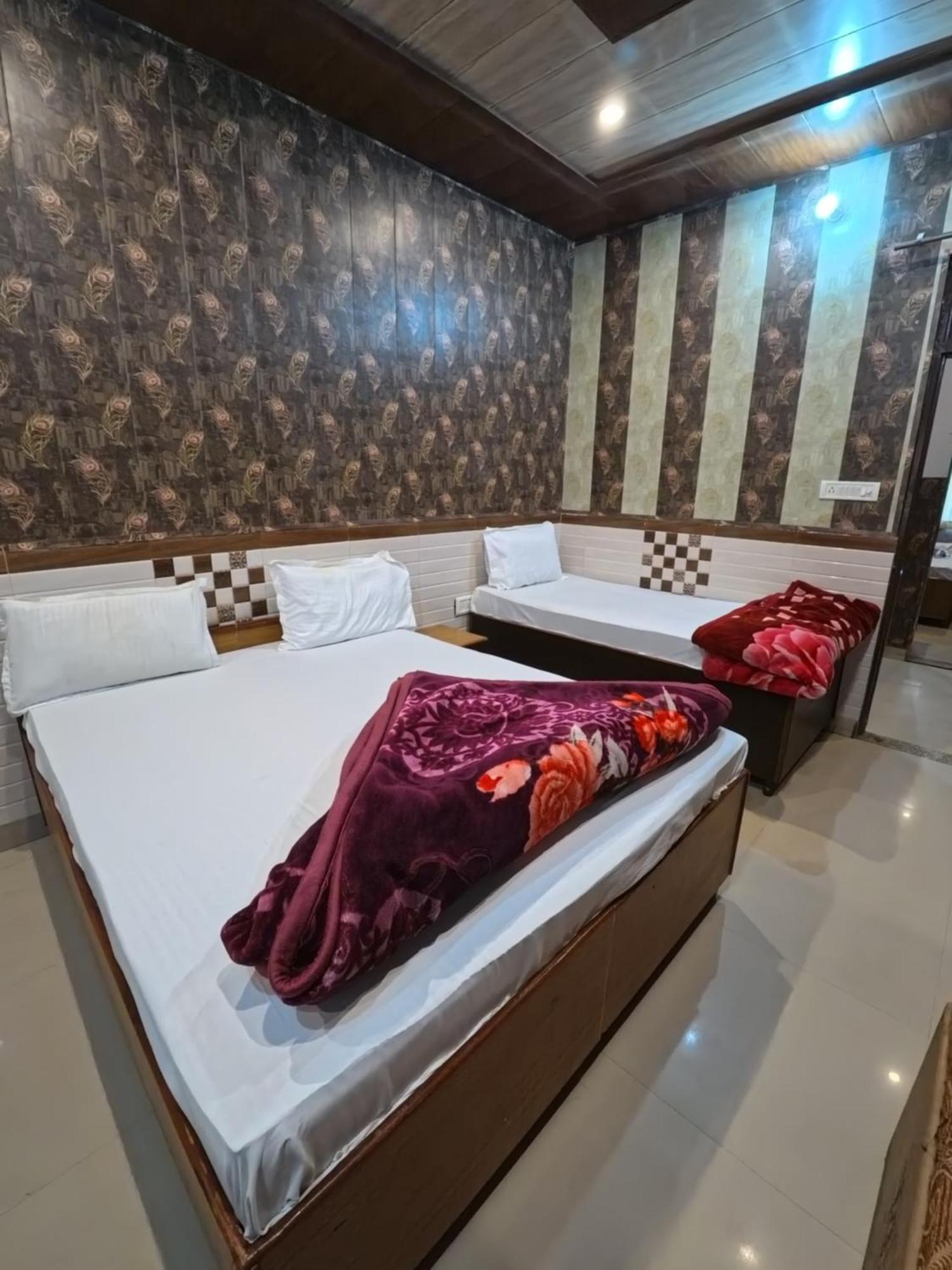 Hotel Aapno Shyam And Restaurant Khātu Zewnętrze zdjęcie